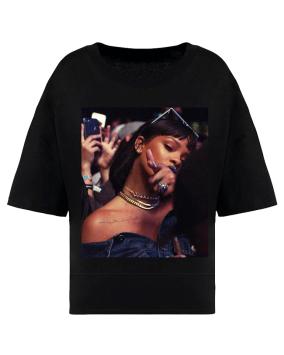 Robyn T-shirt