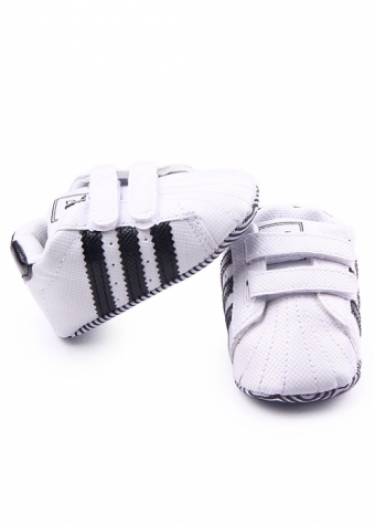 Stripes over checks Sneakers
